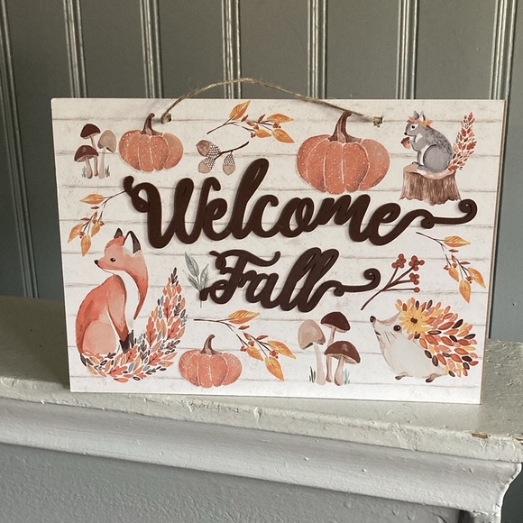 NWT- Adorable- Wooden Hello Fall- Critters Decoration Sign ๐ฟ๏ธ๐ฆ๐โ๐ซ๐ - Picture 6 of 17